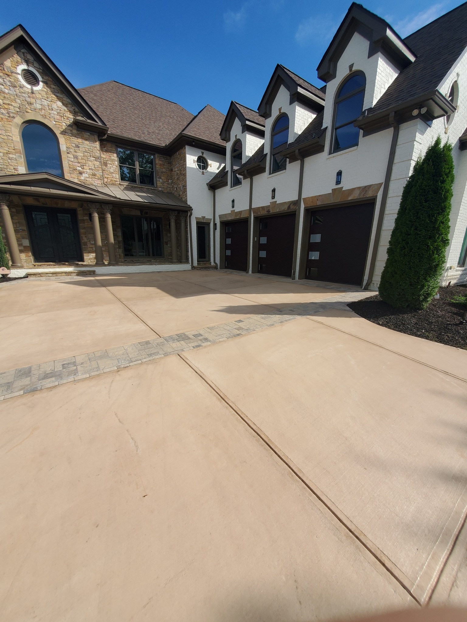 Before Custom Exposed Aggregate Driveway – Woodstock