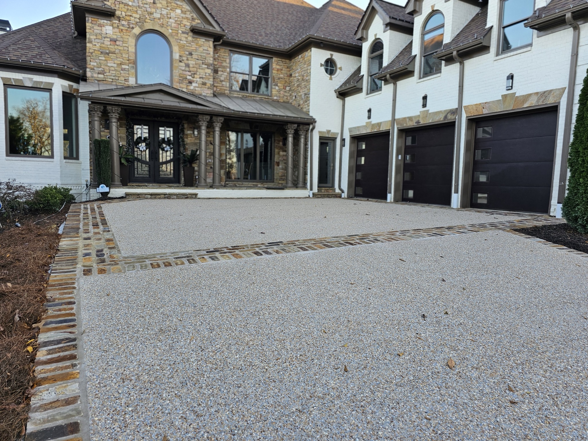 After Custom Exposed Aggregate Driveway – Woodstock